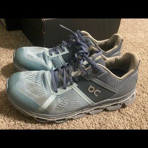 On Cloud Women’s Running Shoes